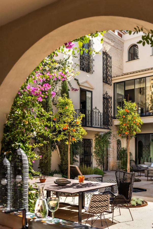 Pajaro Rebelde Bed and Breakfast Sevilla Exteriör bild