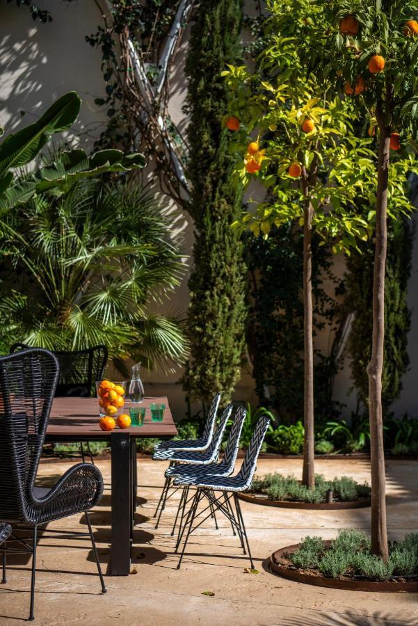 Pajaro Rebelde Bed and Breakfast Sevilla Exteriör bild