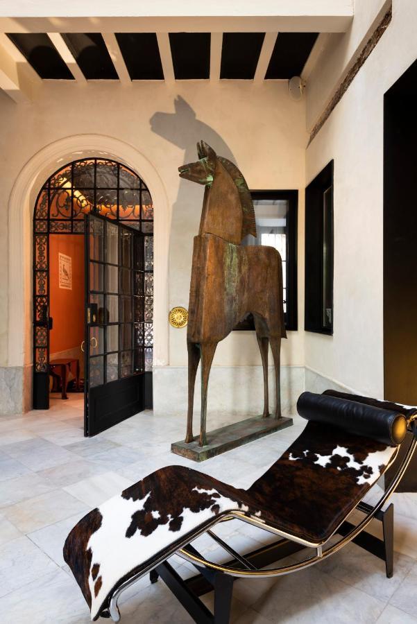 Pajaro Rebelde Bed and Breakfast Sevilla Exteriör bild